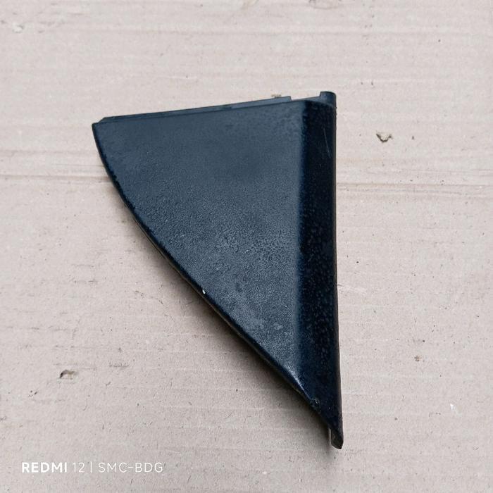 cover panel garnish segitiga pintu dalam belakang bagian kanan R honda civic genio