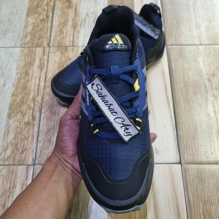 Sepatu Terrex AX4 GTX Navy Black