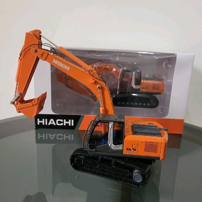 TEREMURAHTERLARIS READY SILAHKAN DIORDER DIECAST/ PAJANGAN/ MINIATUR ALAT BERAT EXCAVATOR HITACHI