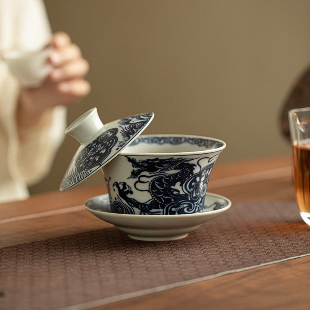230ML Jingdezhen Antique Glaze Blue and White Dragon Pattern Cover Bowl Sancai Hover Cover Bowl