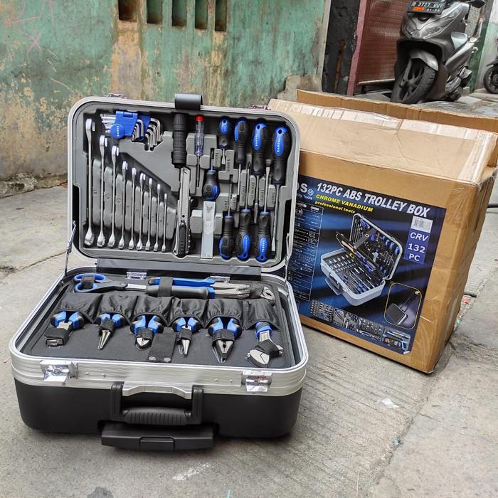 Tool Kit set 132 pcs With ABS Trolley Box merek sands