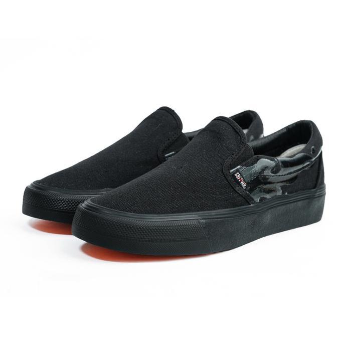 Eiger - Black Flame Slip On - Sepatu Sneakers Sepatu Kasual Pria Sepatu Kasual Wanita