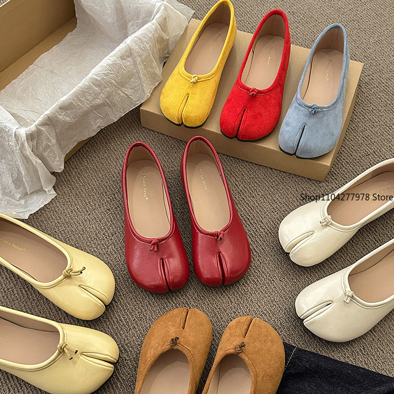 Japanese Style Tabi Ninja Shoes Women Cozy Leather Flats Split Hoof Toe Loafers Femme Mary Jeans