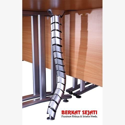 Penutup Pelindung Kabel Cable Ducting Management Meja Komputer Kantor .