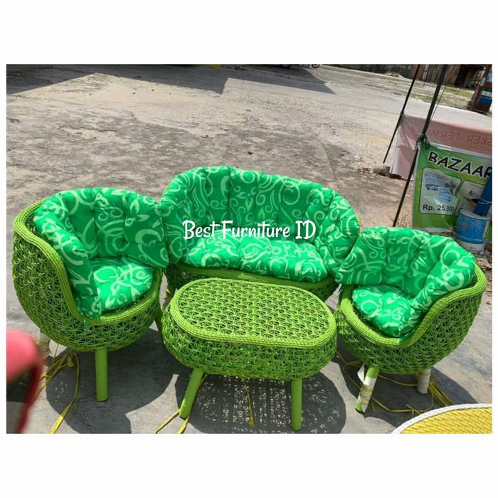 Set Meja Kursi Tamu Brekele Rotan Sintetis