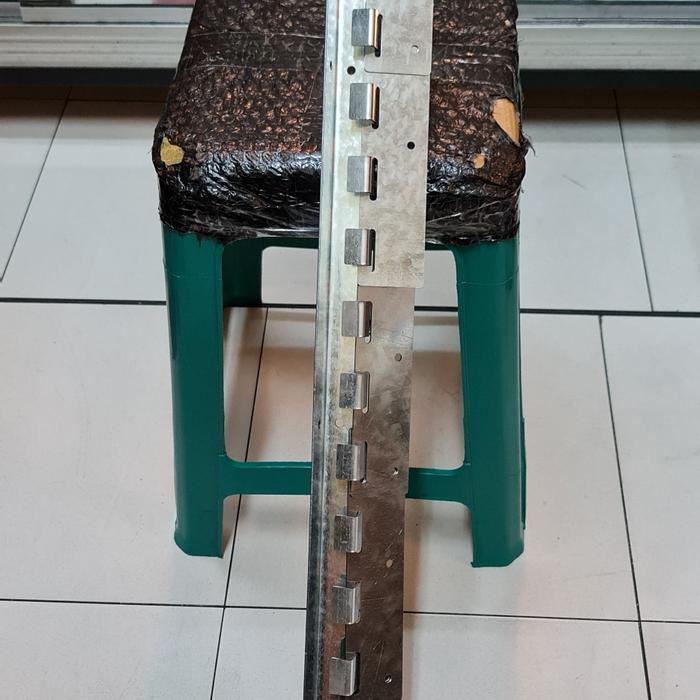 Hanger Tirai plastik / Bracket pvc curtain