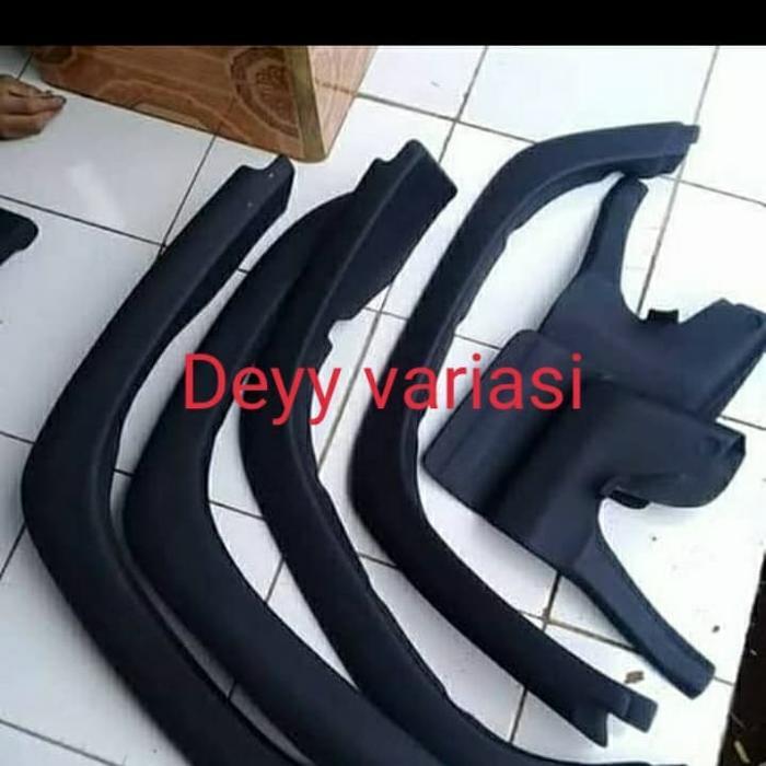 Over Fender Mobil Kijang Grand 1990-1995