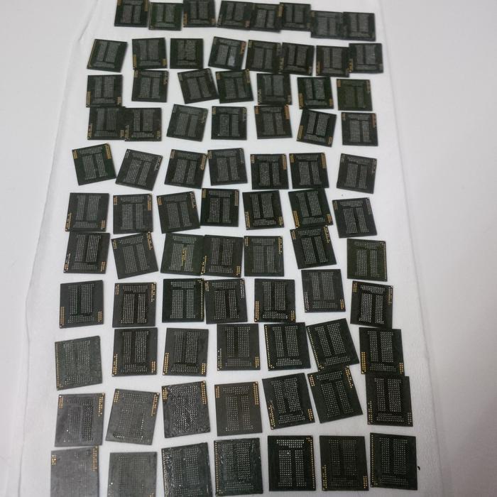 Ic eMMC SAMSUNG KMR820001M-B609