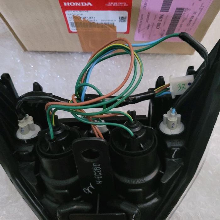 New Lampu Belakang Stop Lamp Dan Soket Cbr 150 Old Original Thailand Terlaris