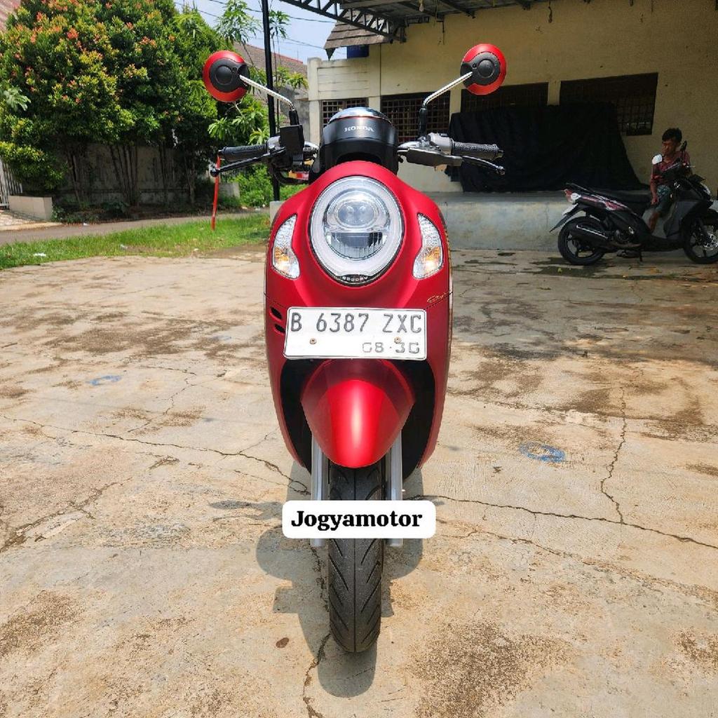 Honda Scoopy stylish th 2023 motor second seperti baru