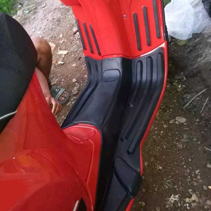 HOT SALE! Floormate/Karpet Karet Lantai Vespa Lx Lxv dan S125 iGet Aksesoris