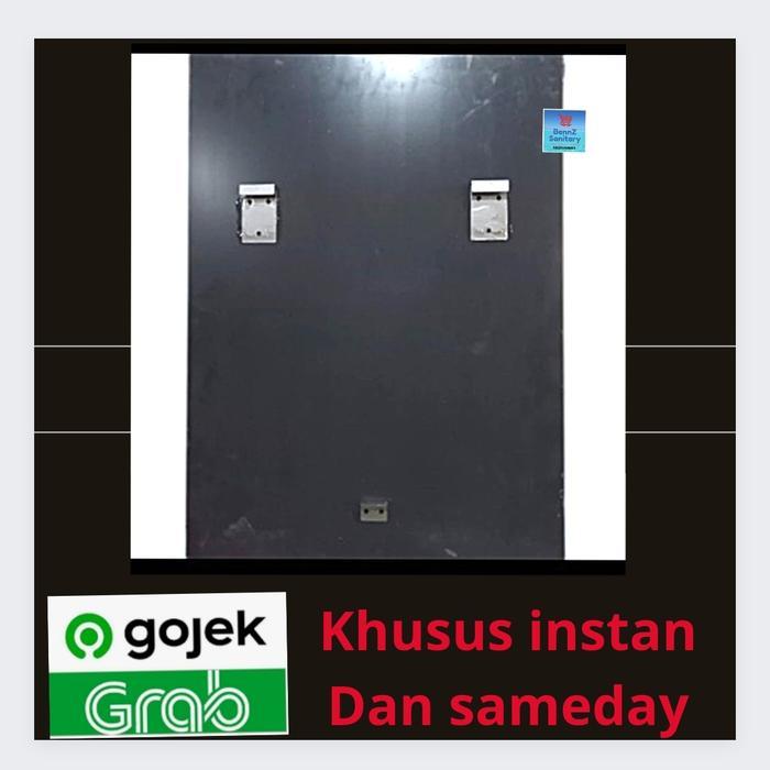 kaca cermin wastafel kotak dengan plangset / kaca cermin tembok ketebalan 5 mm