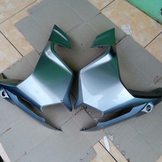 Cover Front Sayap depan kanan kiri Body Depan Honda ADV 150 Silver GLOSSY GLOSY