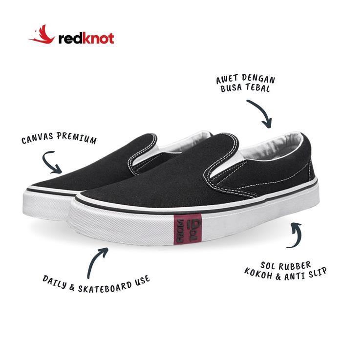 Eiger - Triple Hitam - Sepatu Slip On Pria - Display