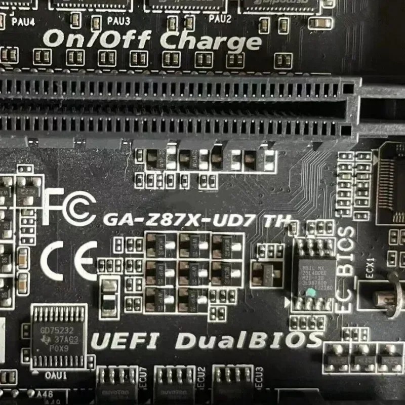 For Gigabyte GA-Z87X-UD7 TH Motherboard Z87 32GB LGA 1150 DDR3 E-ATX Mainboard 100% Tested Fast Ship