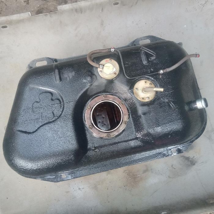 tangki bensin Suzuki Escudo 2.0