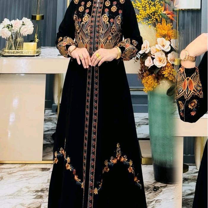 Gamis Abaya Hitam Elegan Dengan Bordiran Motif Unik Untuk Tampilan Mewah Dan Modis Gamis Lebaran