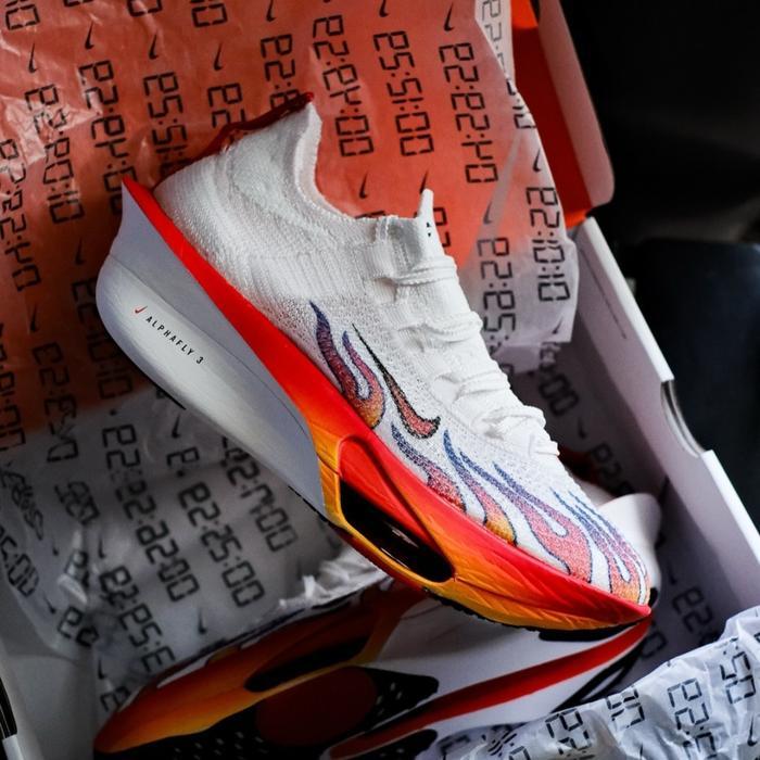 Ready Sepatu Running Pria Alphafly 3 Next % Ekiden White Original Premium Berkualitas
