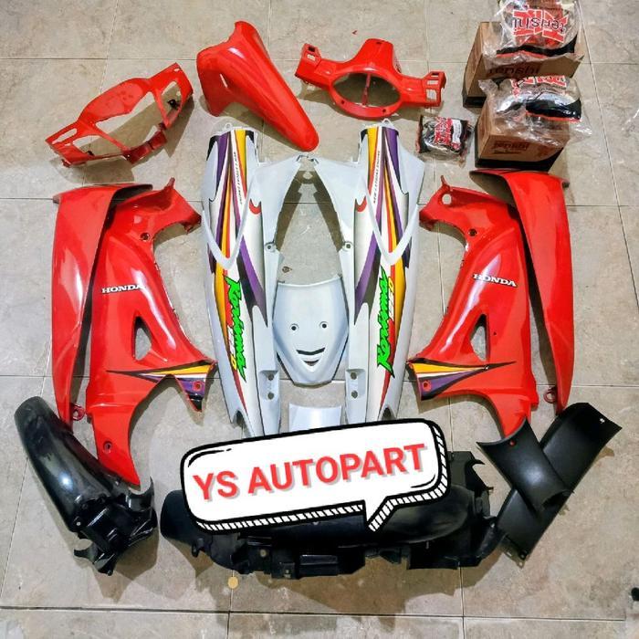 COVER BODY KARISMA 125 D FULLSET COVER BODY HALUS KASAR KARISMA D 125 MERAH PUTIH Motorcycle
