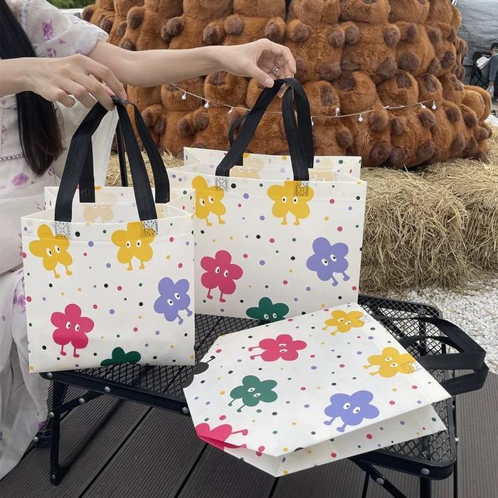Tas Belanja / Tote Bag Spunbond/ Goodie Bag Spunbond /Tas Spunbond /Kain Motif Premium Kantong Jumbo