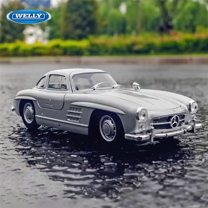 Welly 1:24 Mercedes Benz 300SL Alloy Sports Car Model Diecast Metal