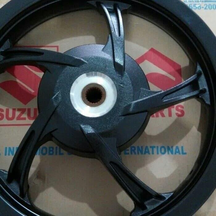 Velg Racing belakang Skydrive