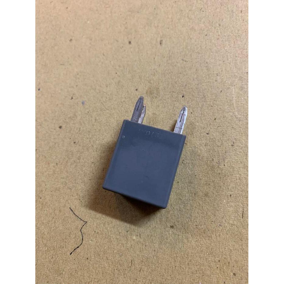 RELAY KAKI 4 CHEVROLET 135000114 GM PREMIUM