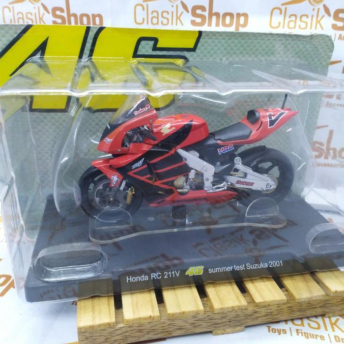 Diecast Miniatur Valentino Rossi Honda Rc 211V Suzuka Test Summer 2001