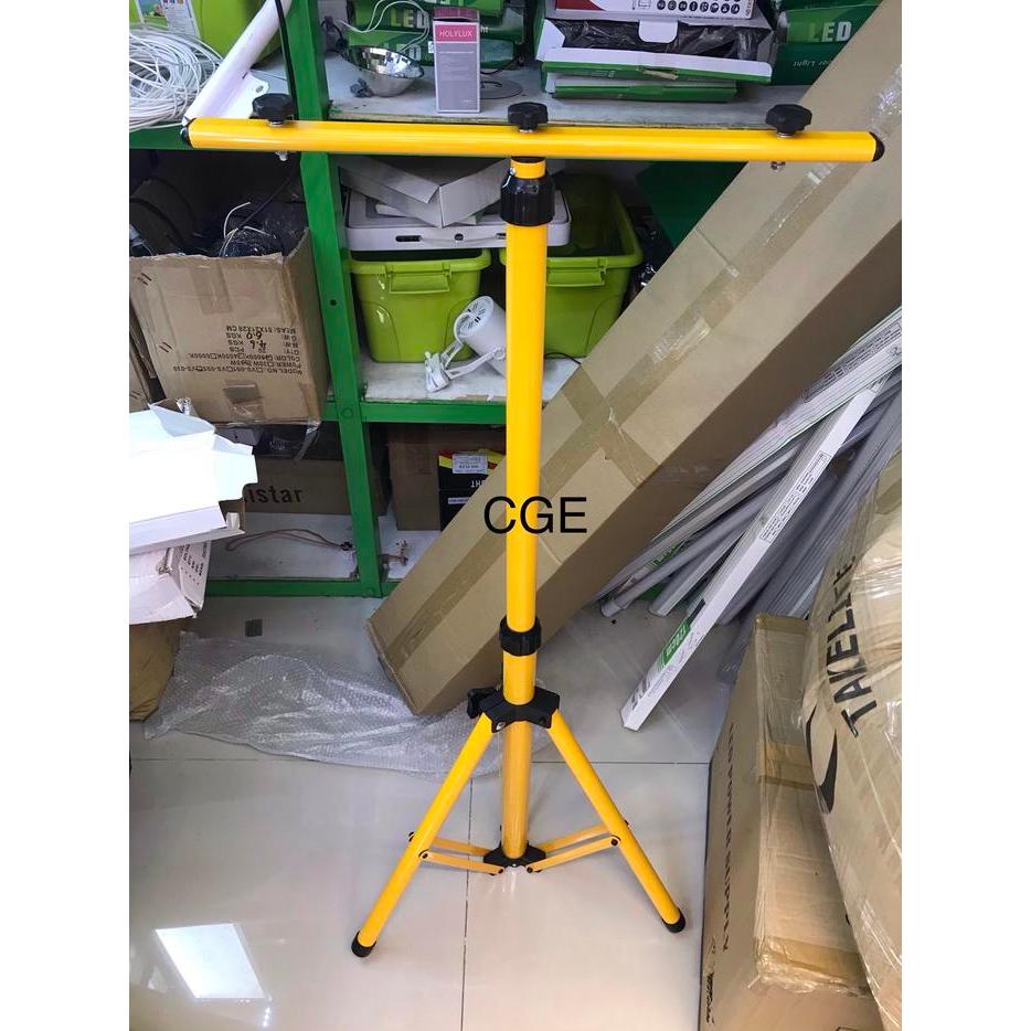 Tripod lampu sorot / standing lampu sorot / tripod lampu proyek