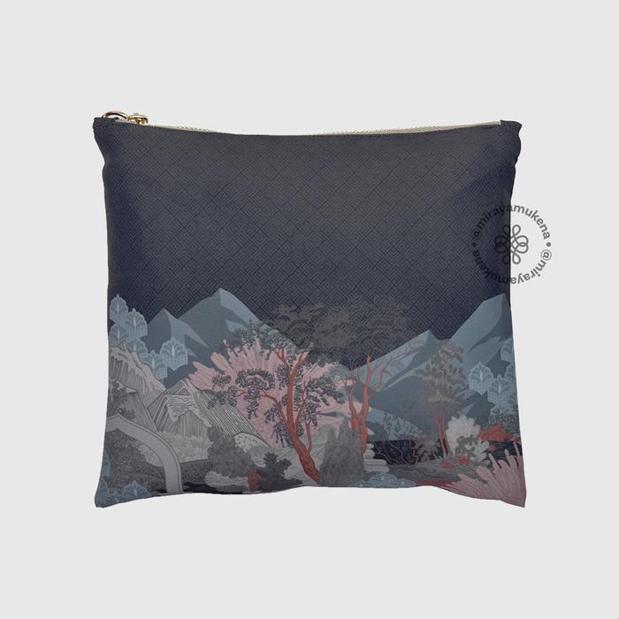 Mukena Travel Printing Miraya Le Marais Graphite Silk & Sajada