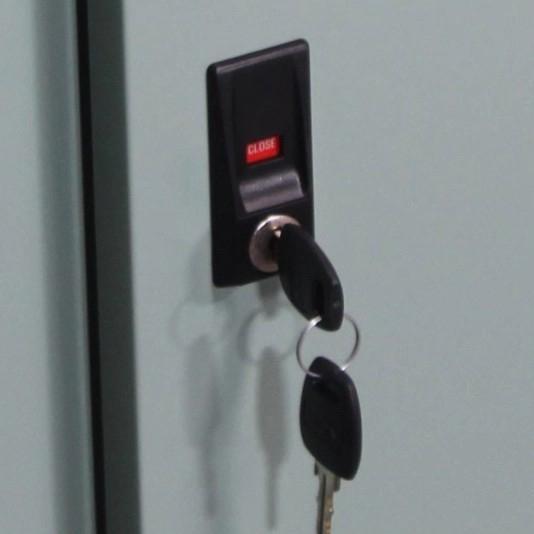 kunci lemari besi pintu geser