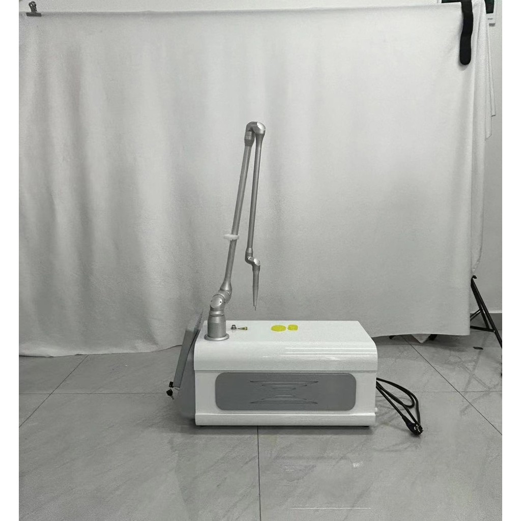 CO2 laser machine for skin carbon peel professional fractional laser machine portable CO2 fractional