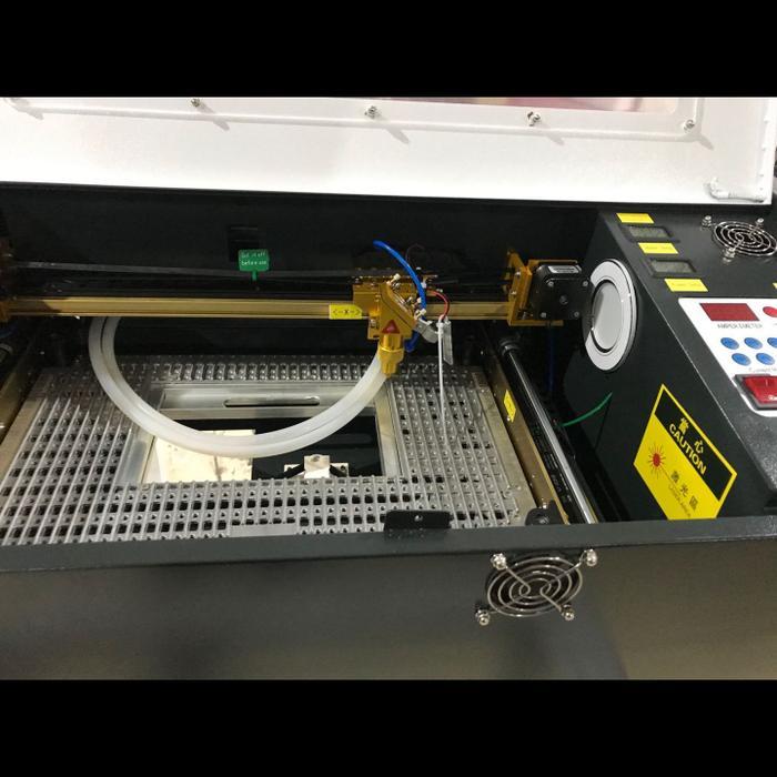 Mesin laser cutting Potong Acrylic Mesin laser cnc co2 laser upgrade