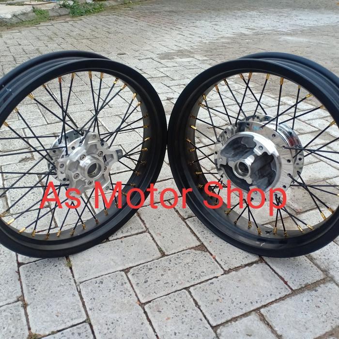 VELG SET TAPAK LEBAR 300 -350 RING 17 TROMOL R15 V3 VIXION R155 XSR