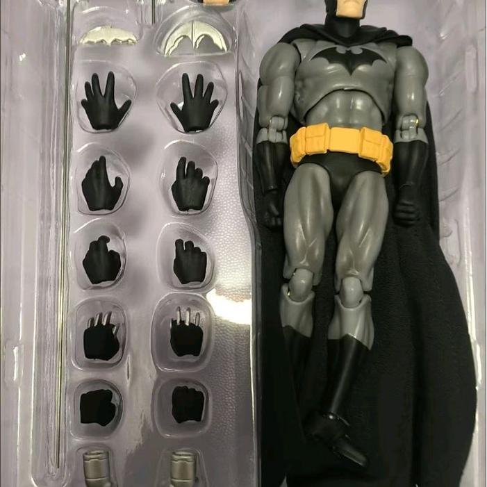 HOT SALE ACTION FIGURE CT TOYS BATMAN HUSH TERMURAH