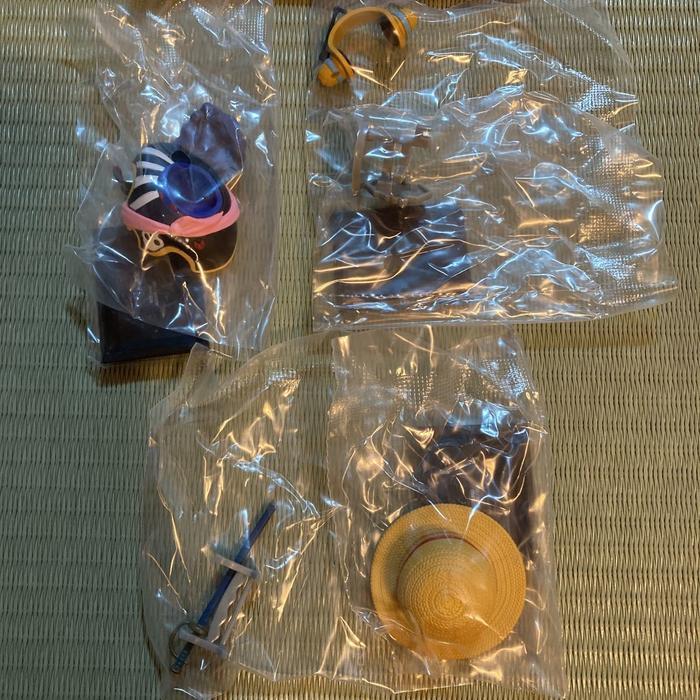 Gashapon collection one piece RED