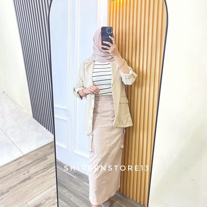 Carra Cargo Skirt - Rok Kargo Wanita Bengalin Slim-Fitting Slim-Fitting Pasti Diskon