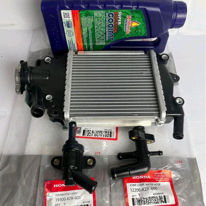 Paket Radiator (KZR)+Air Radiator+Termostat+Selang Buat Motor Vario 125 Tecno, Vario 125 Cbs, Vario
