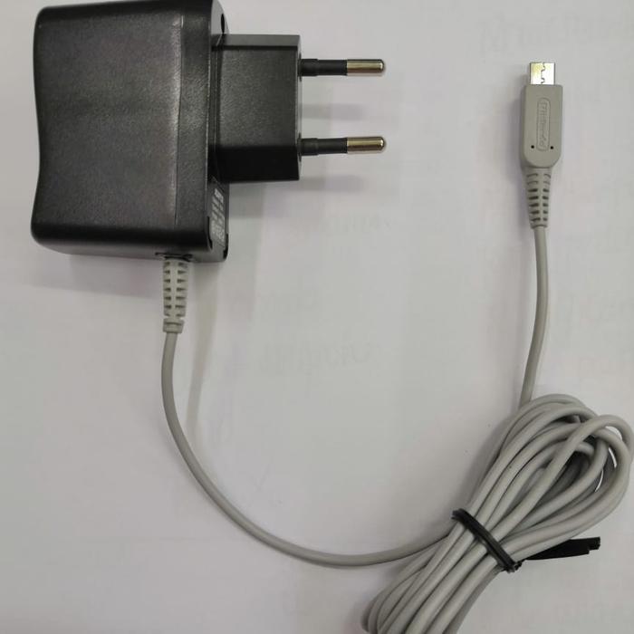 ADAPTOR CHARGER 3DS 2DS ORIGINAL 220V