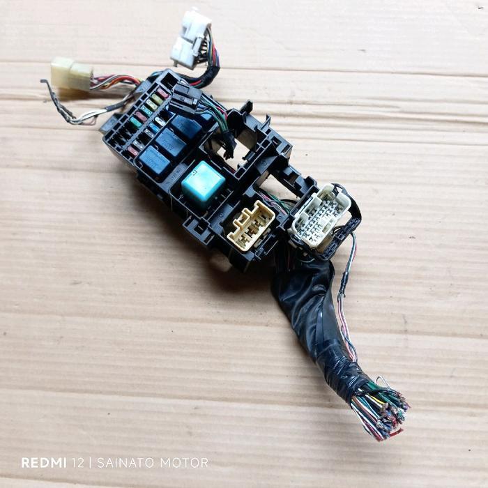 READY fusebox fuse box sikring relay flasher dalam dashboard dasbor avanza xenia 1.3 vvti copotan