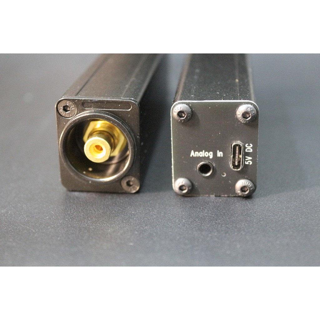 ADC ANALOG AUDIO AUX INPUT AES DIGITAL OUTPUT