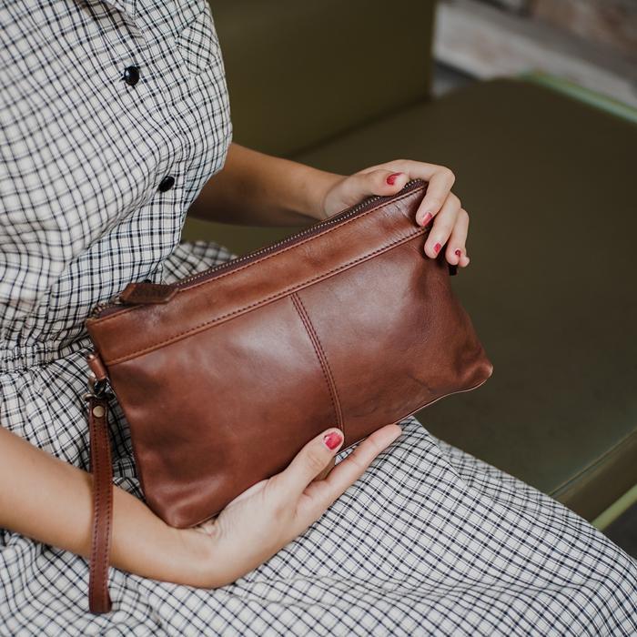FREE ONGKIR Leather Clutch & Pouch - Tas Tangan Kulit Pria & Wanita BUCINI Banae