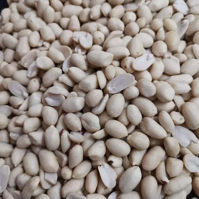 Kacang Tanah Kupas Mentah Vacuum 1 dus / 25kg by OJOL