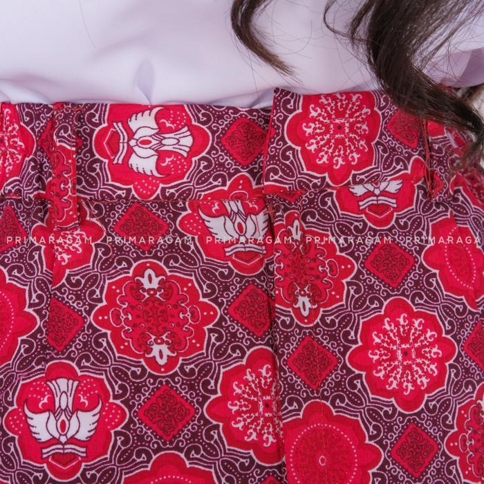 Primaragam Rok Kebaya Encim Batik SD Merah Panjang Pinggang Karet Belahan Belakang