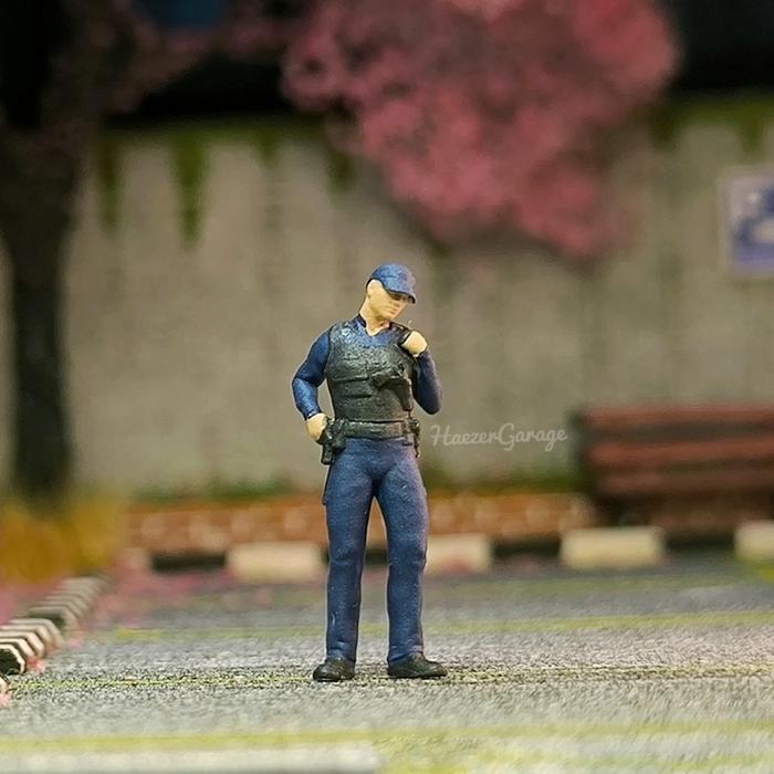 HG Figure Satpam Security Radio Skala 1/64 Diorama Pos Polisi Militer Miniatur Aksesoris Custom