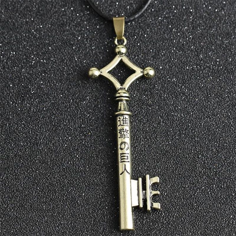 Anime Attack on Titan Necklace Eren Key Shingeki No Kyojin Pendant Vintage Retro Necklace Cosplay