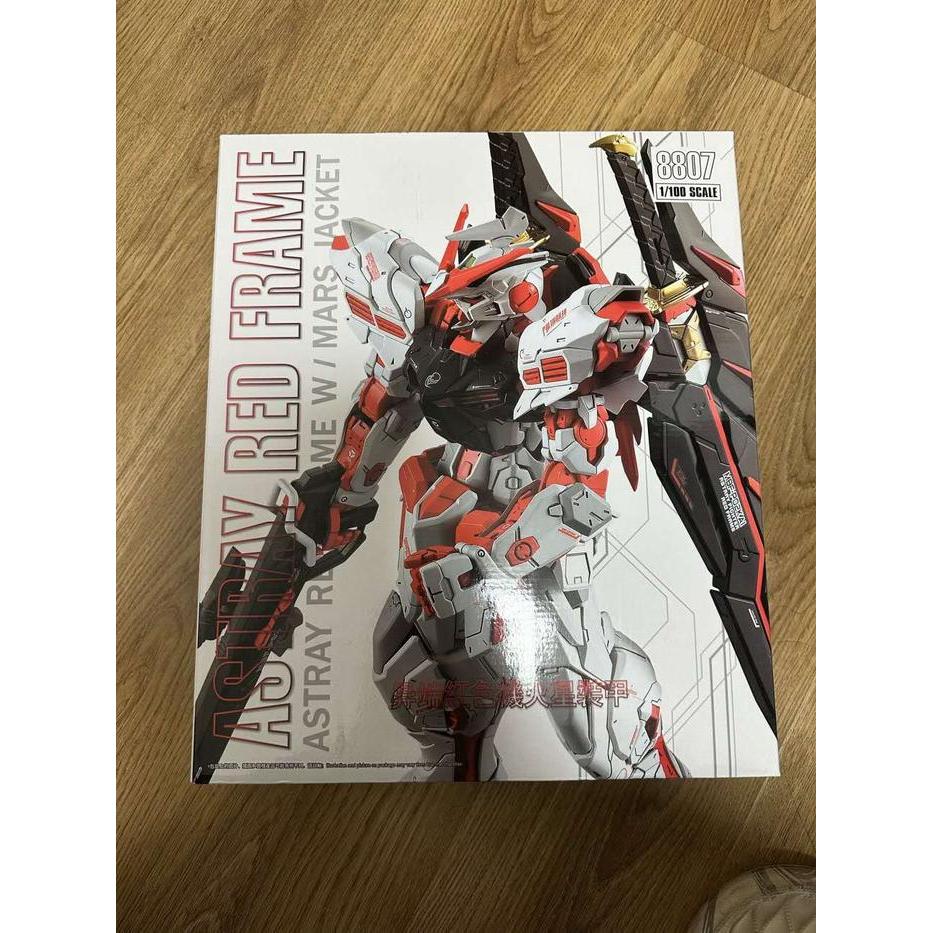 Daban 8807 MG 1/100 Astray red Frame Mars Jacket Model Kit
