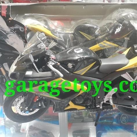 Maisto 1:12 Diecast Suzuki GSX R750