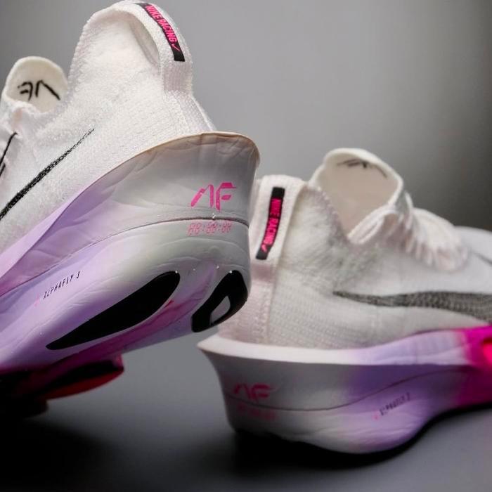 Primeroses - Sepatu Olahraga Lari Wanita/ Pria Nike Air Zoom Alpha Fly Next 3 Hyper Pink Tbk