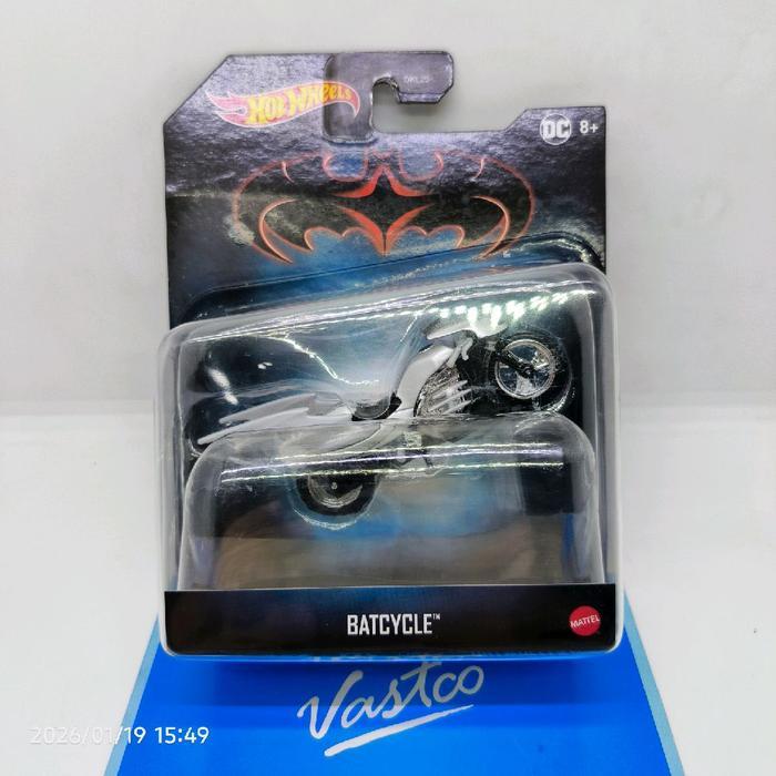 Hot Wheels 1/50 Batman and Robin Batgirl Batcycle Hotwheels Bat Girl HDB07 Toy Diecast Motor